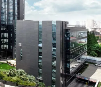 龙岩企业上云如何选择：私有云与公有云部署成本及适用场景解析